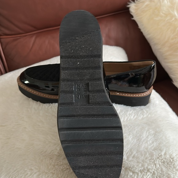Naturalizer Edina Black Quilted Loafer. Size 8. - Picture 3 of 5